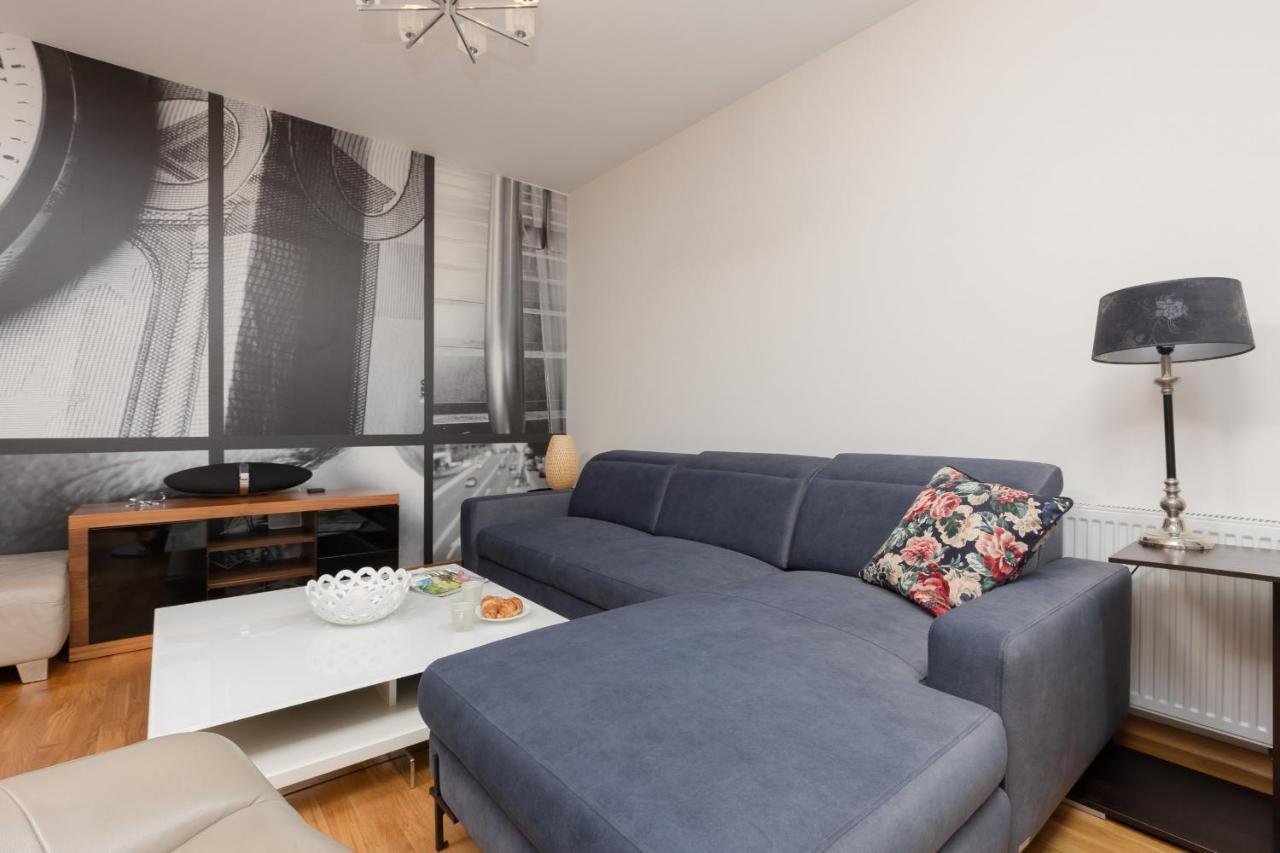 Warsaw Śródmieście Apartment with balcony&parking by Renters Exterior foto