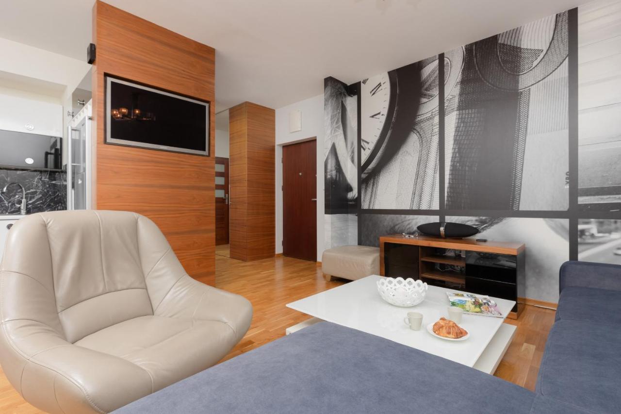 Warsaw Śródmieście Apartment with balcony&parking by Renters Exterior foto